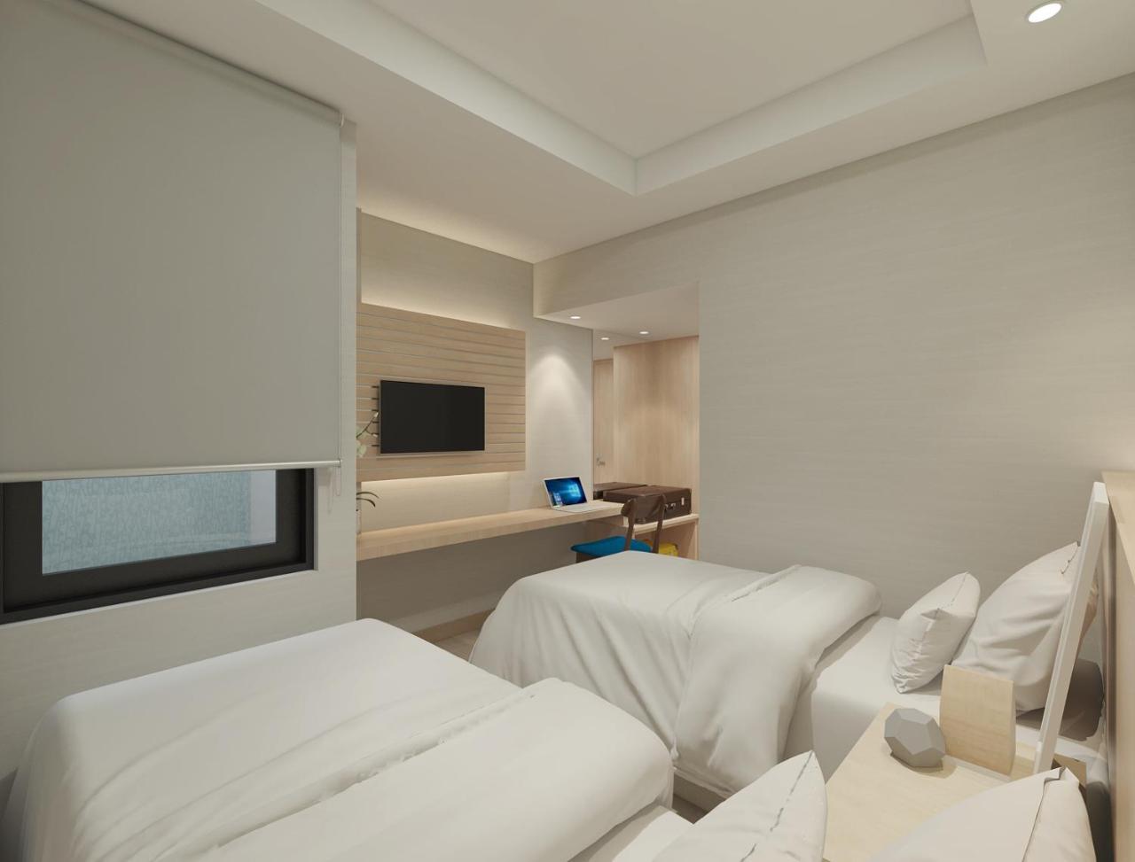 Eightin Hotel Sudirman Джакарта Экстерьер фото